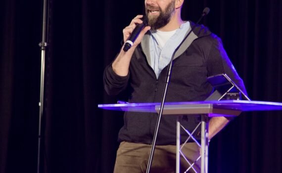 Alexander Hellmich beim Freundestag Evangelisation 2025